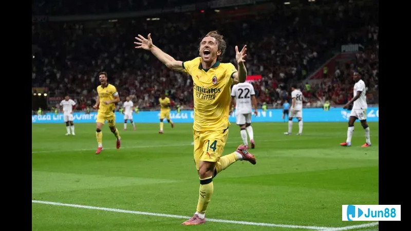 Hình ảnh hành động trong trận đấu giữa Dziugas Telsiai và Hegelmann Hình ảnh hành động trong trận đấu giữa Dziugas Telsiai và Hegelmann