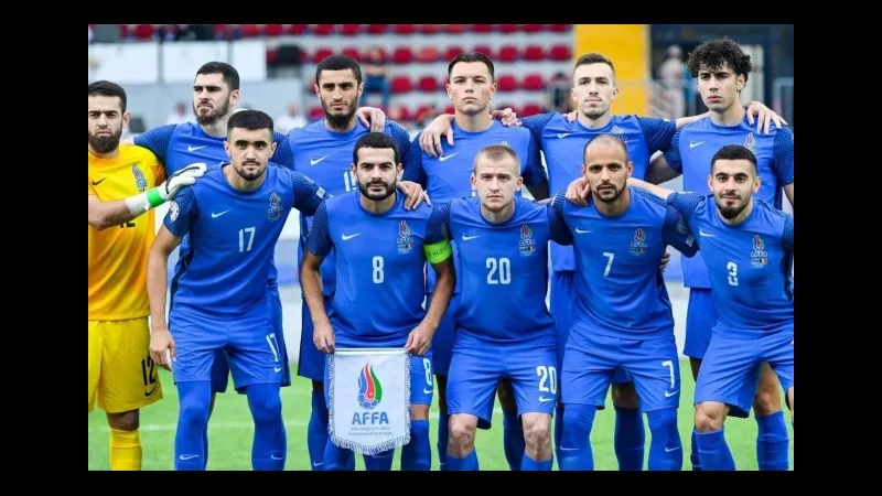 Cầu thủ Azerbaijan và Saint Lucia đối đầu trên sân cỏ Cầu thủ Azerbaijan và Saint Lucia đối đầu trên sân cỏ